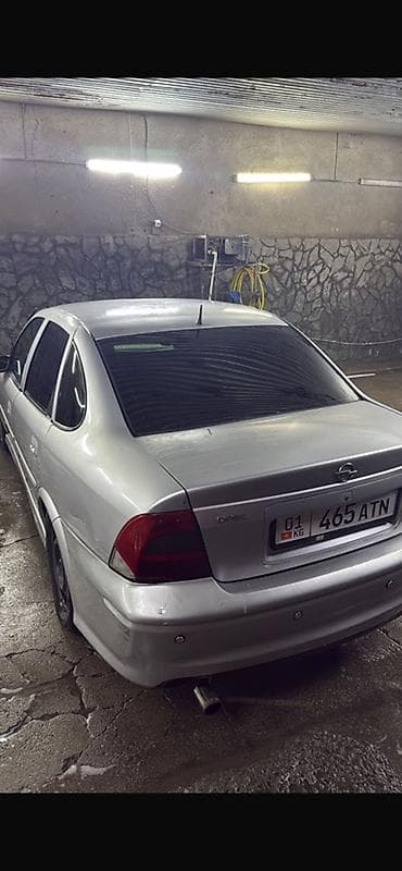 infinity fx: Opel Vectra: 2001 г., Седан — 4