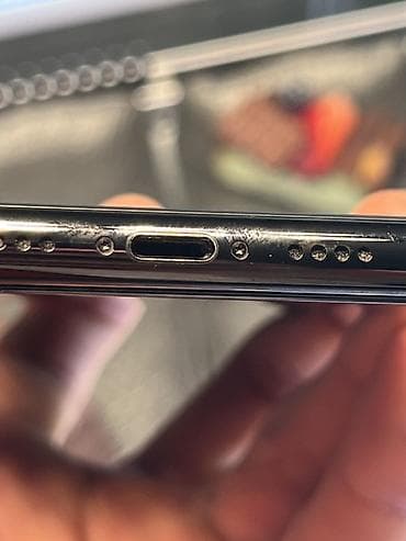 iphone xp: IPhone 11 Pro Max, Б/у, 256 ГБ, Space Gray, Зарядное устройство, Защитное стекло, Чехол, 71 % — 6