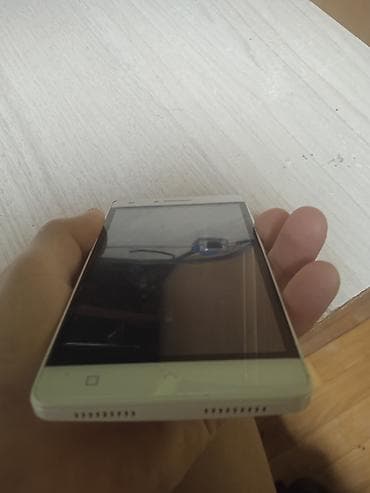 tab s: Samsung B2710 Xcover, Б/у, 8 ГБ, цвет - Белый, 1 SIM, 2 SIM — 1