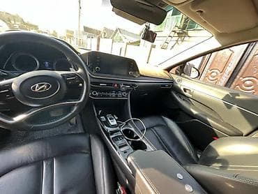 ct 200h: Hyundai Sonata: 2019 г., 2 л, Автомат, Бензин, Седан — 2