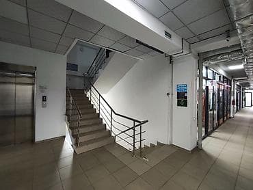 Продажа офисов: Продажа офисов 13 м², С ремонтом, Без мебели, Бизнес центр, 2 этаж — 1