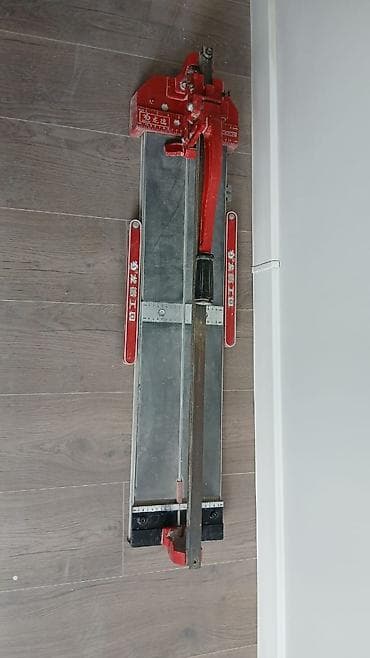 Контейнеры: Ручной плиткорез - Тип: механический, с продольной направляющей и — 1