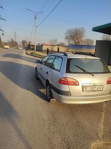 prius 2012: Toyota Avensis: 2001 г., 1.8 л, Механика, Бензин, Универсал — 1