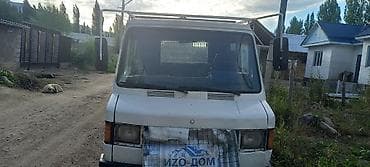 Унаа: Жеңил жүк ташуучу унаа, Mercedes-Benz, Дубль, 3 т, Колдонулган — 4
