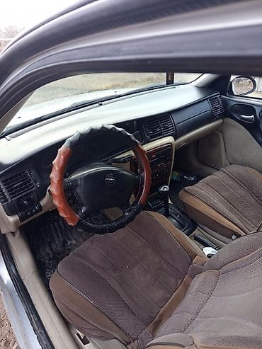 golf 4 2 3: Opel Vectra: 2001 г., 1.8 л, Автомат, Бензин — 6