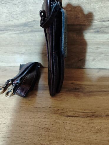 золотая цепока с бриллиантов кулоном: Сумка на пояс 
Натуральная кожа — 3