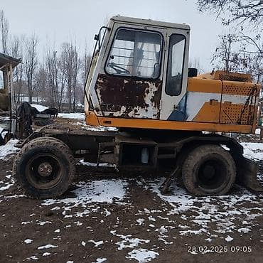 пожарный помпа: Экскаватор, Hyundai, Колесный — 5