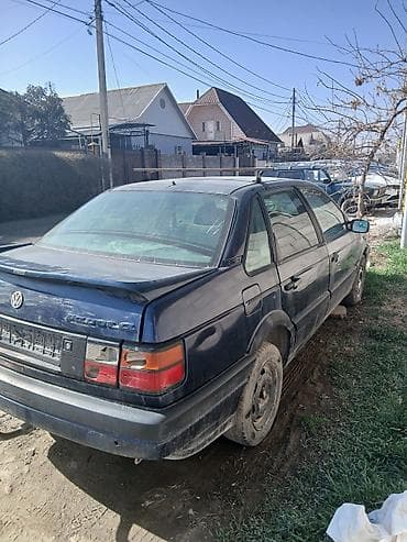 pes 2013: Volkswagen Passat: 1988 г., 1.8 л, Механика, Бензин, Седан — 6