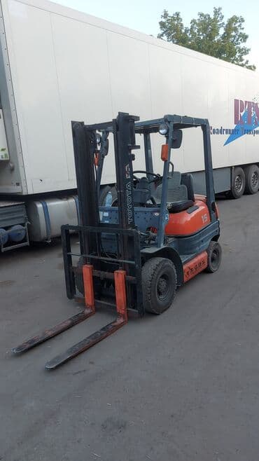 шины на вилочный погрузчик: Погрузчик, Toyota, 2009 г., Колесный, Вилочный — 1