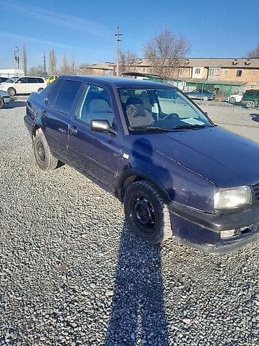 civic 2007: Volkswagen Vento: 1993 г., 1.8 л, Механика, Бензин, Седан — 3