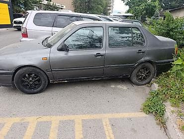 vin code: Volkswagen Vento: 1992 г., 1.8 л, Механика, Бензин, Седан — 3