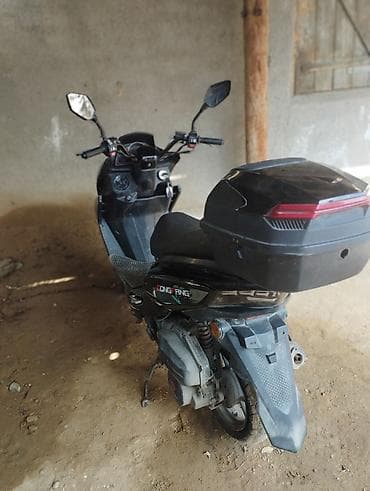 електро мото: Тип скутера 180 куб. см, Бензин, Б/у — 1