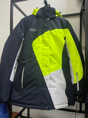 купить качественную мужскую зимнюю куртку: Продаю новую термо куртку отличного качества. Размер xl, уни, Цена — 1