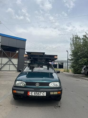 vin code: Volkswagen Golf: 1994 г., Механика, Бензин, Универсал — 1