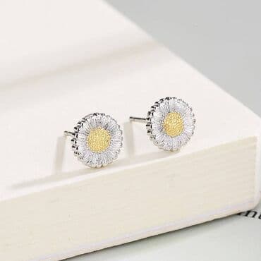 букет невесты искусственный: Серьги-гвоздики НС в форме ромашек — нежное и изящное украшение — 3