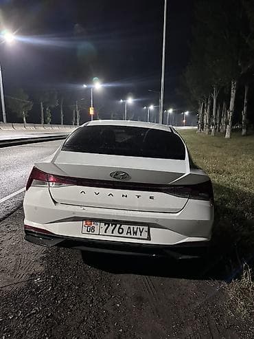 решетка радиатора w211 рестайлинг: Hyundai Avante: 2021 г., 1.6 л, Автомат, Бензин, Седан — 3