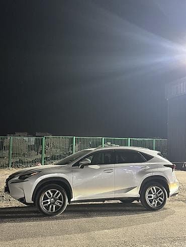 mini jack: Lexus NX: 2015 г., 2 л, Типтроник, Бензин, Кроссовер — 1