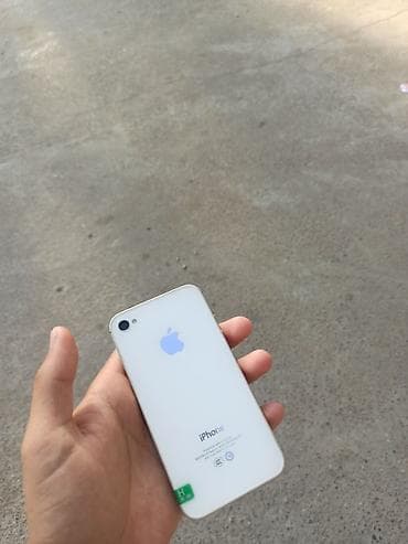 mini iphone: IPhone 4S, Б/у, 16 ГБ, Белый, Кабель — 1