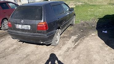 бмв продаю: Volkswagen Golf: 1994 г., 1.6 л, Ручные, Хэтчбэк — 2