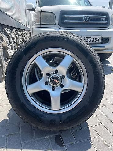 Дөңгөлөктөр монтажда 265 / 60 / R 18, Кыш, Комплект, Жол тандабастар (АТ/МТ), Куйма, тешиктери - 6 lalafo.kg да Дөңгөлөктөр монтажда 265 / 60 / R 18, Кыш, Комплект, Жол тандабастар (АТ/МТ), Куйма, тешиктери - 6