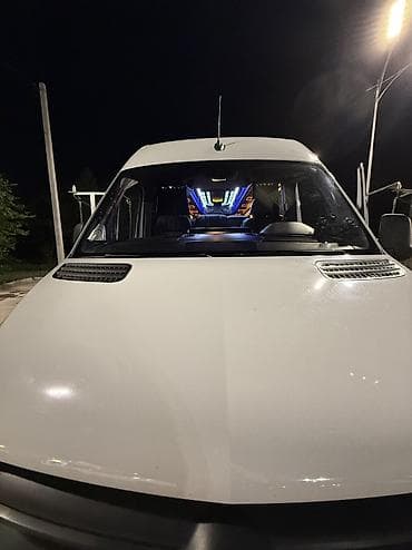 Авто кызматтары: Mercedes‑Benz Sprinter — VIP‑микроавтобус с премиальной отделкой — 1