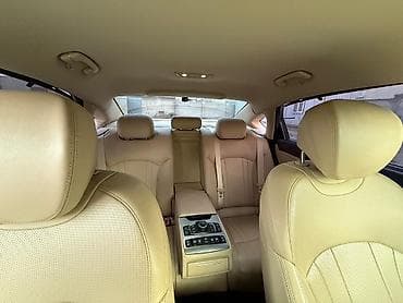 Hyundai Genesis: 2018 г., 3.3 л, Автомат, Бензин, Седан — 4
