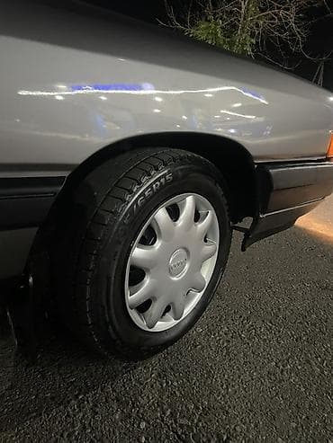 Audi: Audi 100: 1988 г., 2.3 л, Кол менен иштөөчү, Газ, Седан — 2