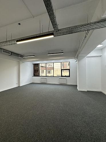 адмираль: Аренда офисов, 50 м², В бизнес центре, С отдельным входом, С отдельным сан узлом, С системой безопасности — 7