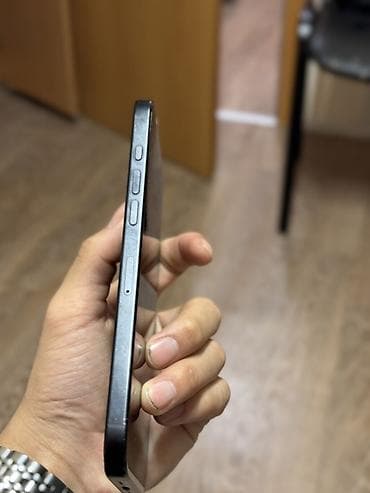 кейс наушник: IPhone 16 Pro Max, Новый, 256 ГБ, Black Titanium, Зарядное устройство, Защитное стекло, Чехол, 90 % — 3