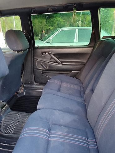 Продажа авто: Volkswagen Passat: 1991 г., 1.8 л, Механика, Бензин, Универсал — 6