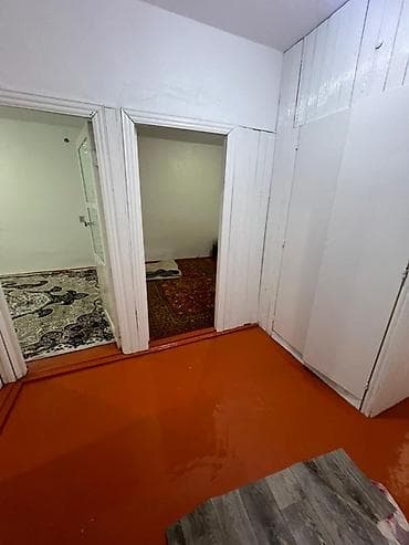 гараж в токмаке: 2 комнаты, 60 м², 106 серия, Косметический ремонт — 4