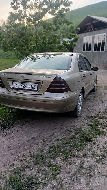 авто подборщик: Mercedes-Benz C-Class: 2003 г., 1.8 л, Автомат, Седан — 3