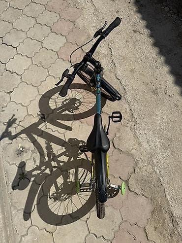 бир: Детский горный велосипед с амортизацией и боковыми колёсами - Рама — 4