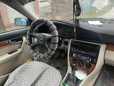Audi: Audi 100: 1992 г., Механика, Седан — 2