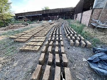 plaud note: Саманные кирпичи ручного формования Описание: - Кирпич из глины с — 4