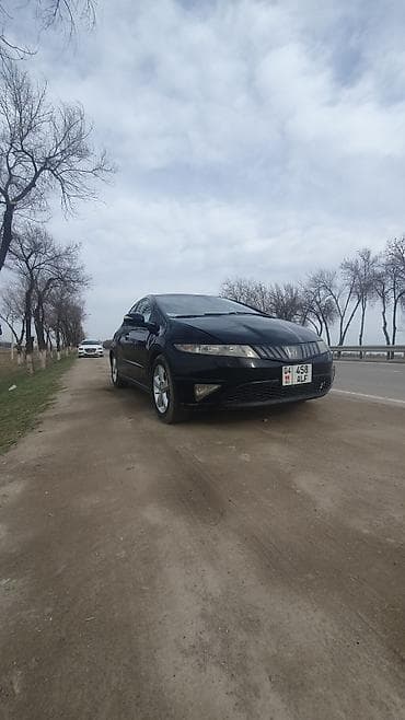 продается в рассрочку авто минивен степ вагон: Honda Civic: 2008 г., Механика, Бензин, Хэтчбэк — 1