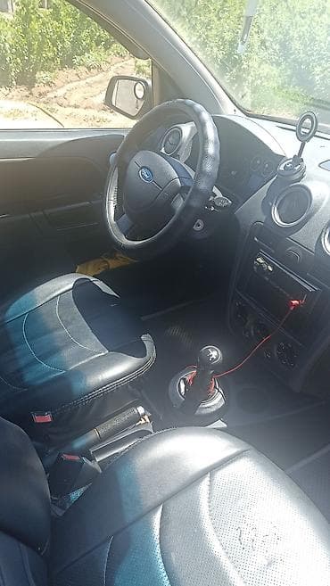 машины для дрифта: Ford Fusion: 2008 г., 1.4 л, Робот, Бензин, Хэтчбэк — 4