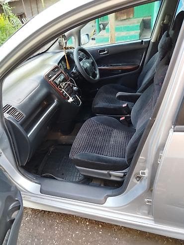 моно карбюратор: Honda Stream: 2001 г., 2 л, Автомат, Бензин, Минивэн — 7