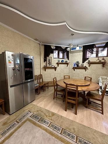 mega hous: Дом в престижном районе Медерова/Абая Площадь дома: 305 м² Участок: 6 — 5