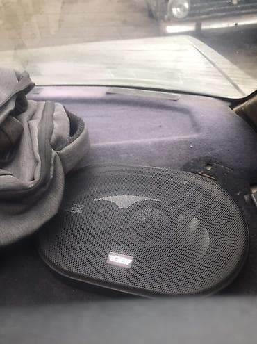 ларго продаю: Audi 100: 1989 г., Седан — 3