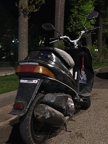 suzuki adres: Тип скутера Suzuki, 100 куб. см, Бензин, Б/у — 8