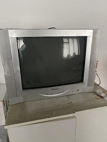Телевизоры: Телевизор кинескопный Hisense, серебристый корпус. Основные — 1