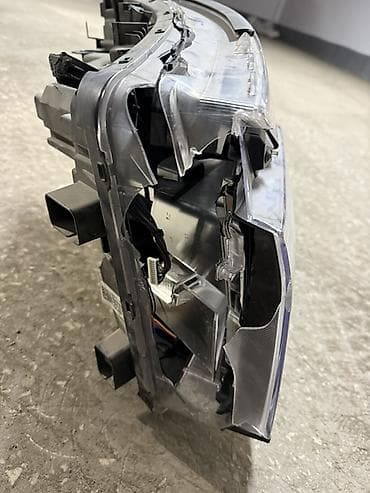 Транспорт: Передняя левая фара Hyundai Оригинал — 2