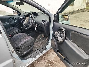 авто бантик: Компактный 5‑дверный хэтчбек, правый руль. Серебристо‑голубой цвет — 6