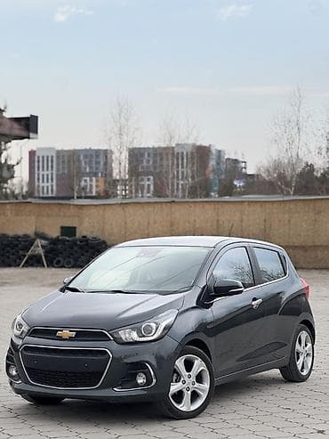 Chevrolet Spark: 2018 г., 1 л, Вариатор, Бензин, Хэтчбэк
