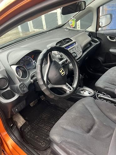 fit 2012: Honda Fit: 2011 г., 1.5 л, Автомат, Бензин, Хэтчбэк — 6