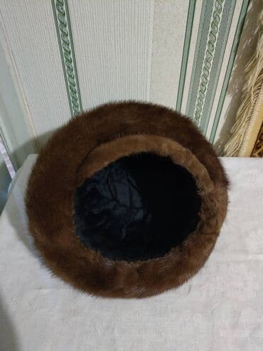 брендовая мужская одежда бишкек: Шапка меховая коричневая - 1000 сом Шляпа черная - 200 сом Шляпа — 2