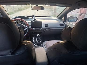Транспорт: Honda Civic: 2006 г., 1.8 л, Механика, Бензин, Седан — 4