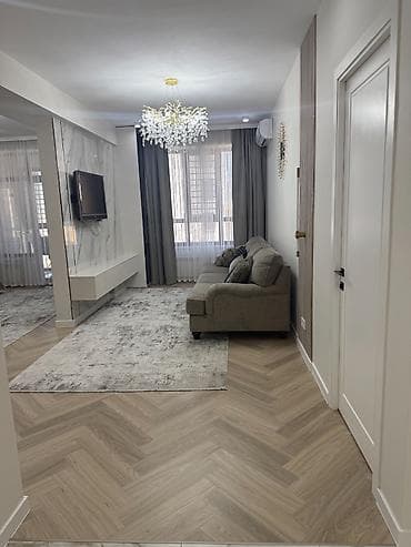3 комнаты, 137 м², Золотой квадрат 10 этаж, Дизайнерский ремонт