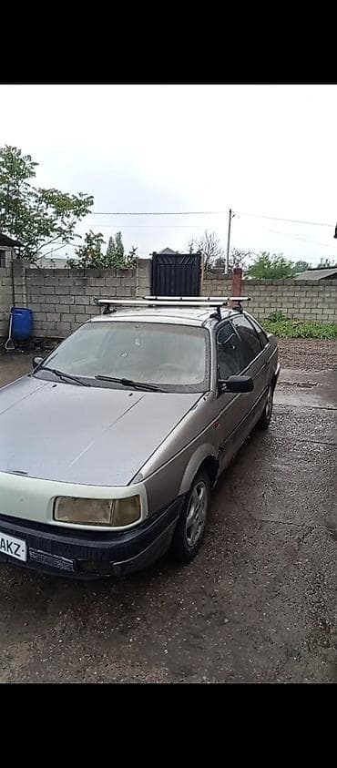 фолсваген б 4: Volkswagen Passat: 1989 г., 1.8 л, Кол менен иштөөчү, Бензин, Лифтбек — 2